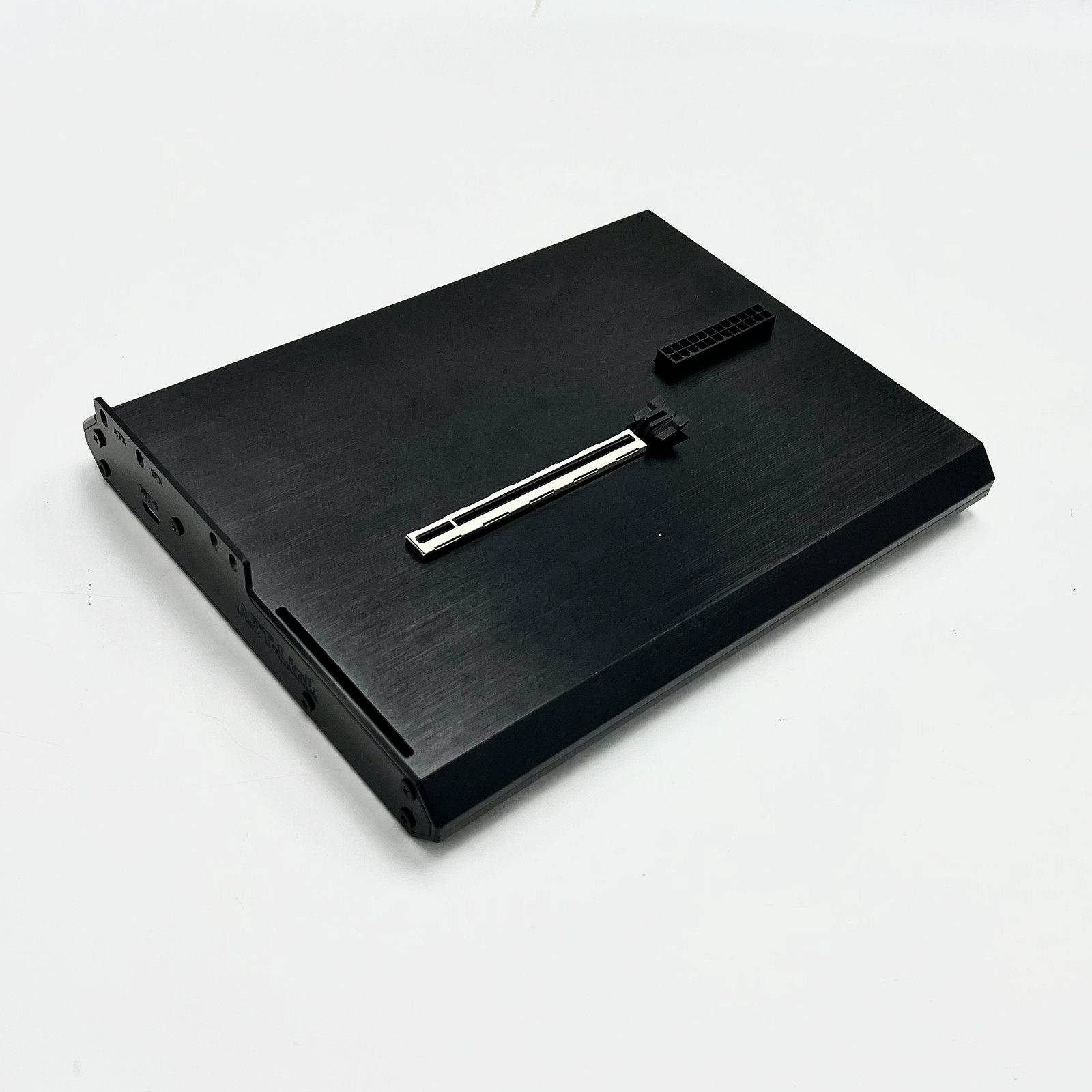 ADT Thunderbolt-5/4/3 外付けGPUドッ - Thunderbolt 4 External Gpu Enclosure のレビューと価格